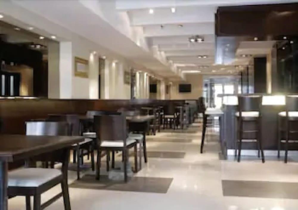 Hotel Presidente Peron بوينس آيرس المظهر الخارجي الصورة
